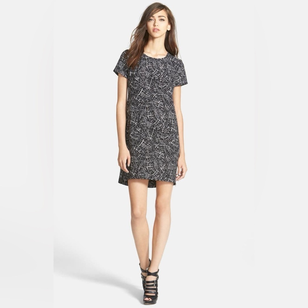 WAYF from Nordstrom Black and White Crepe Print Shift Dress, Size Small